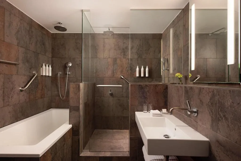 Room, Le Meridien Barcelona, Barcelona