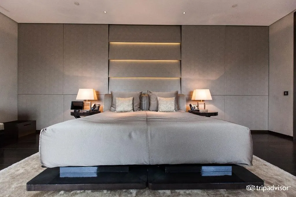 DOUBLE PREMIER Room, Armani Hotel Milano, Milan