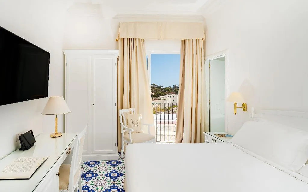 Double or Twin COMFORT Room, Hotel Syrene Capri, Naples