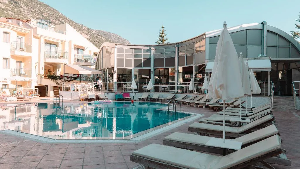 Pool, Belcehan Deluxe, Dalaman
