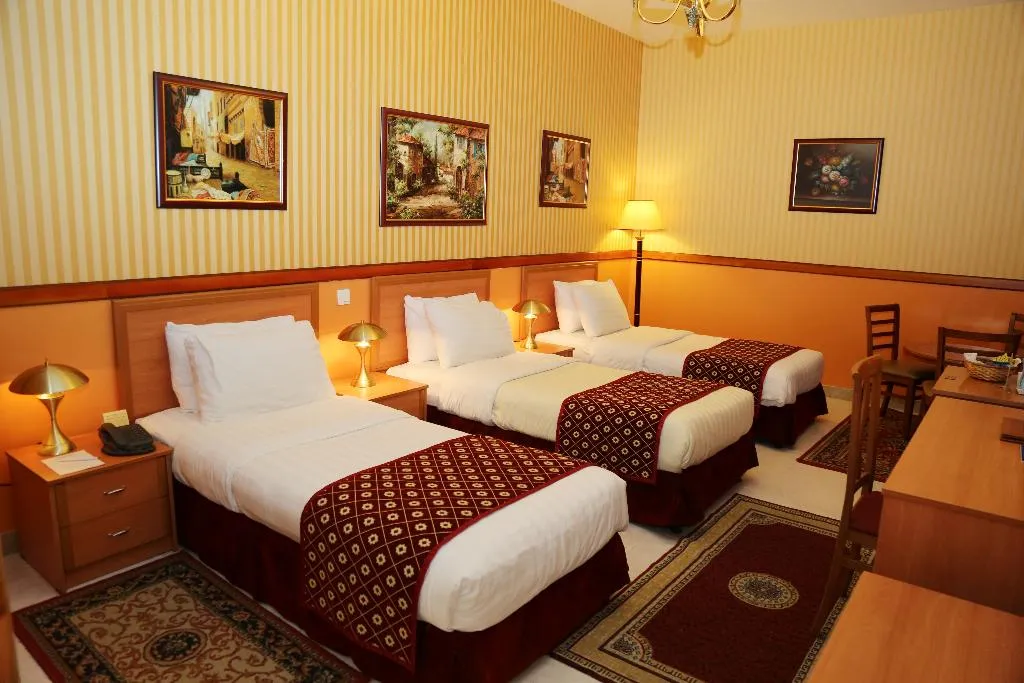TRIPLE STANDARD Room, New California Hotel, Dubai