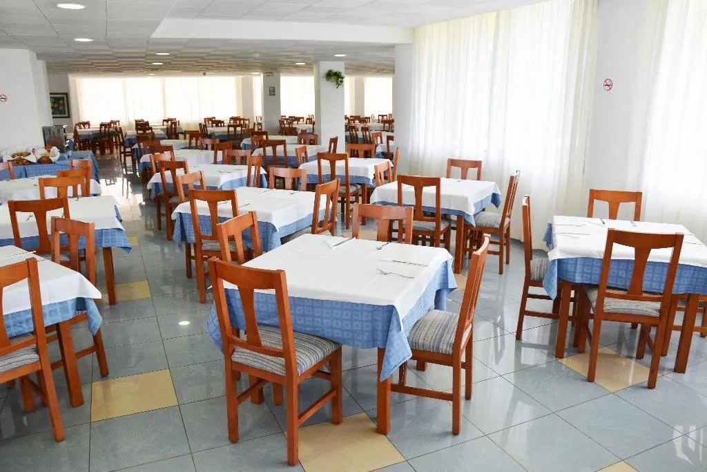 Restaurant, Hotel Vibra District - Adults Only, Ibiza