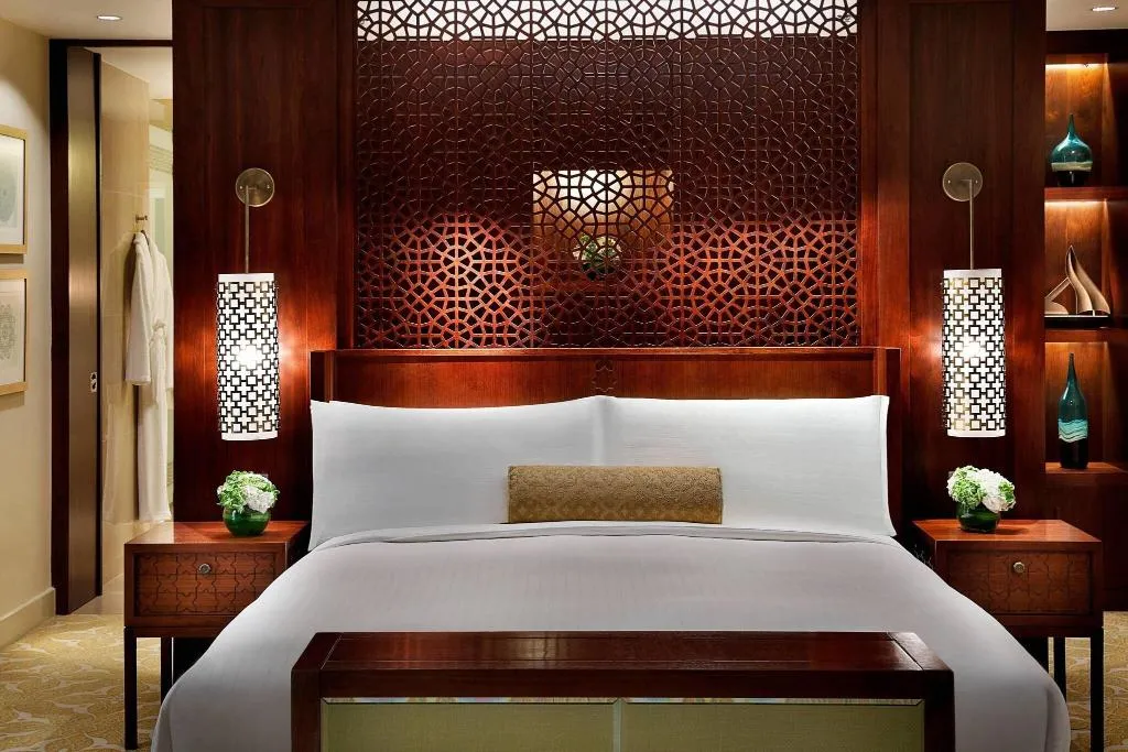 Room, The Ritz-Carlton, Dubai, Dubai