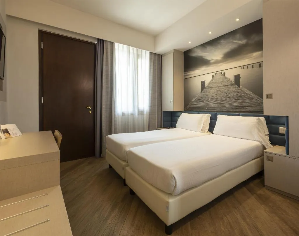 Double or Twin STANDARD Room, Hotel Horizon Wellness & Spa Resort, BW Signature, Milan