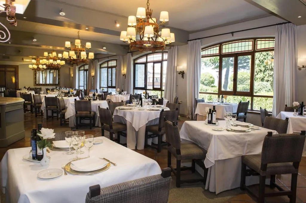 Restaurant, Parador de Avila, Madrid