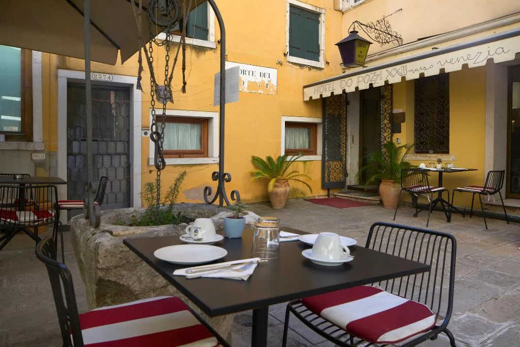 Terrace, Do Pozzi, Venice