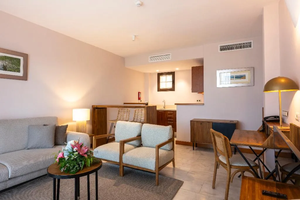 VILLA CAPACITY 4 Room, Hotel Suite Villa María, Tenerife