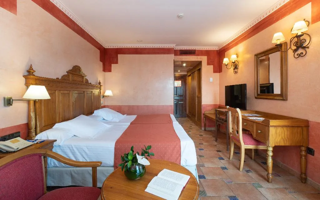 DOUBLE SINGLE USE SIDE SEA VIEW Room, MS Amaragua, Costa Del Sol