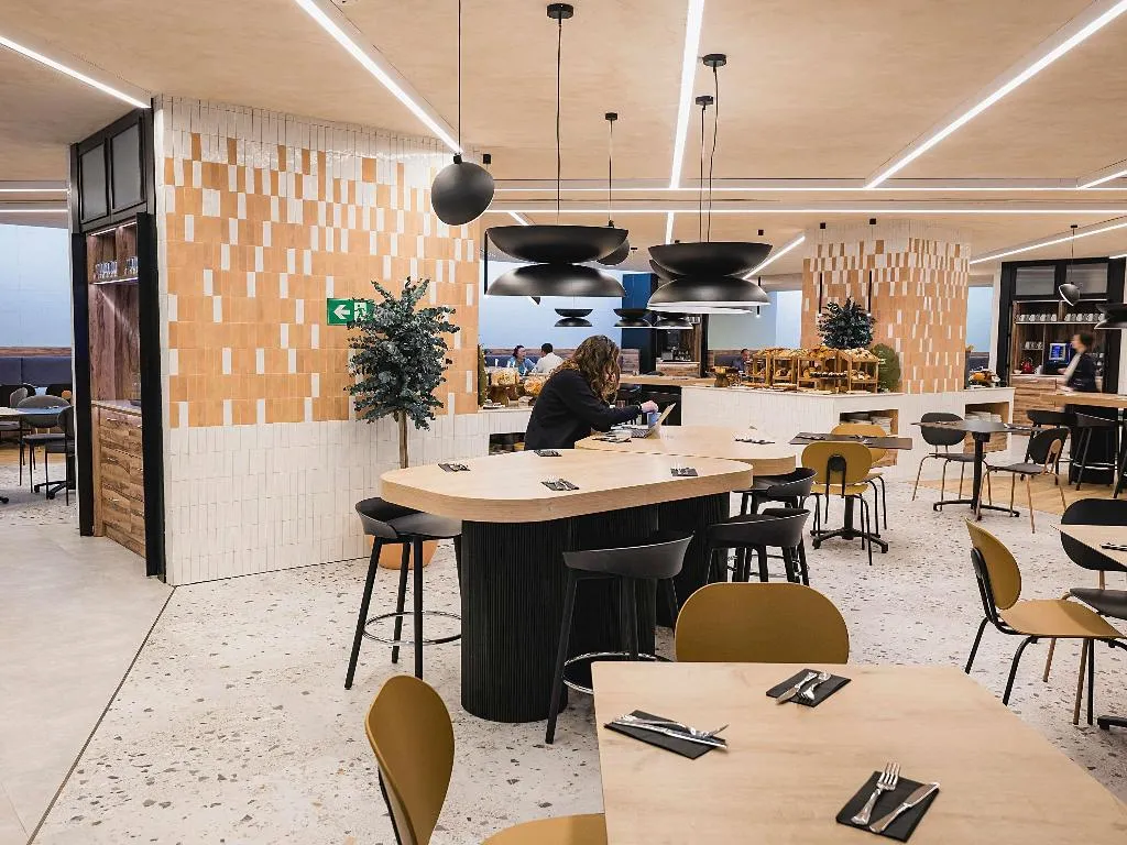 Restaurant, Novotel Valencia Lavant, Valencia