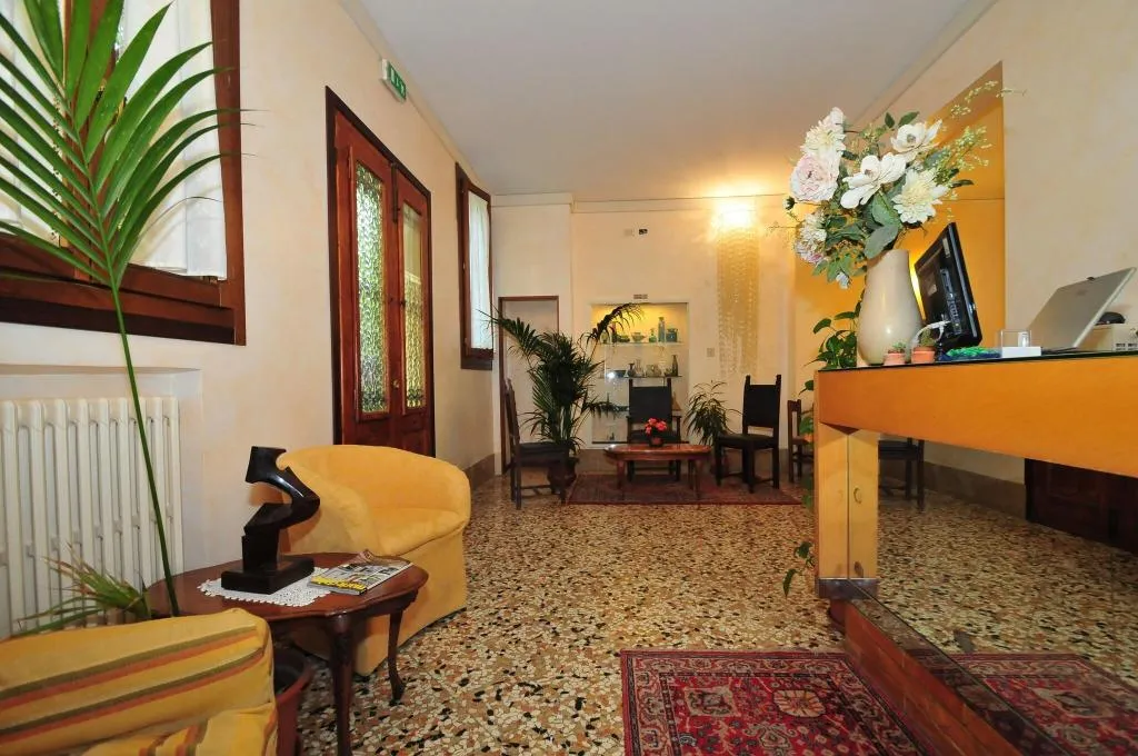 Lobby, Locanda Sant'Anna, Venice