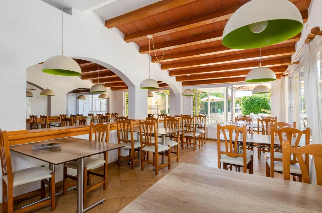 Restaurant, Mariner Club Apartments, Majorca