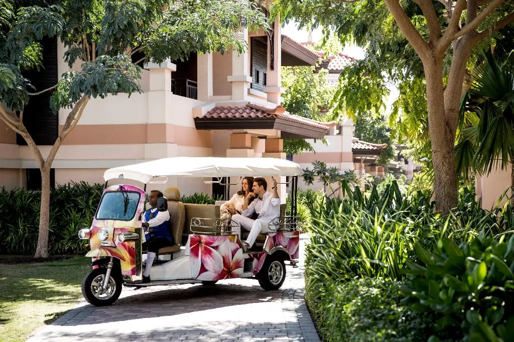 Sports and Entertainment, Anantara The Palm Dubai Resort, Dubai