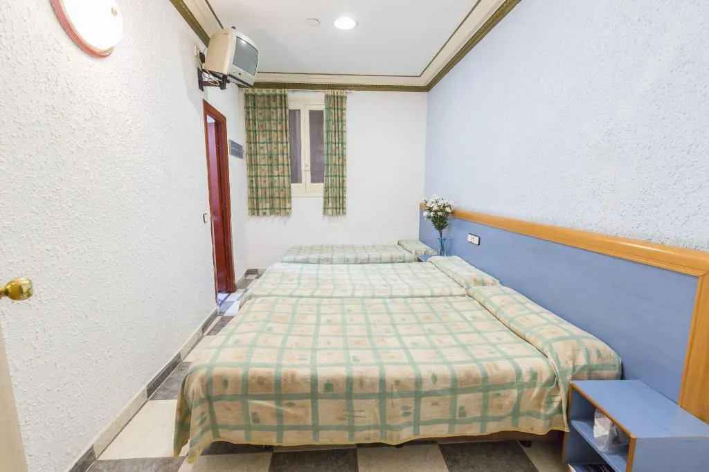 Room, Pensión Miami, Barcelona