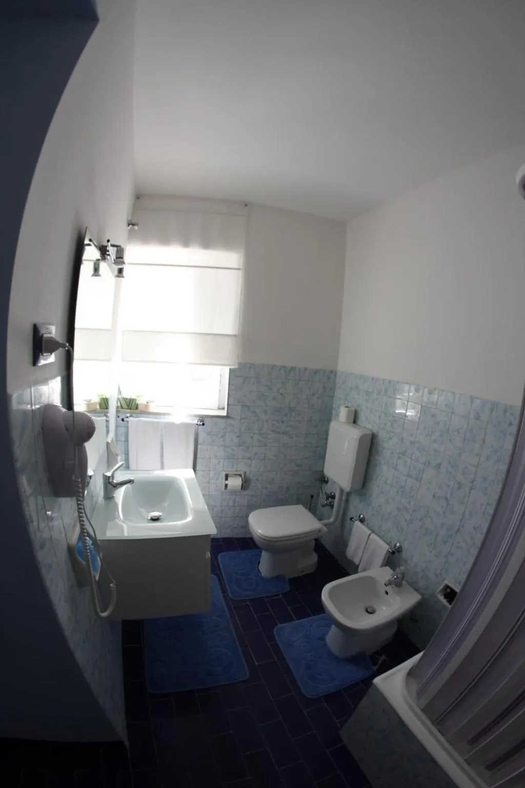 Room, Gualtiero Camere E Suite, Catania