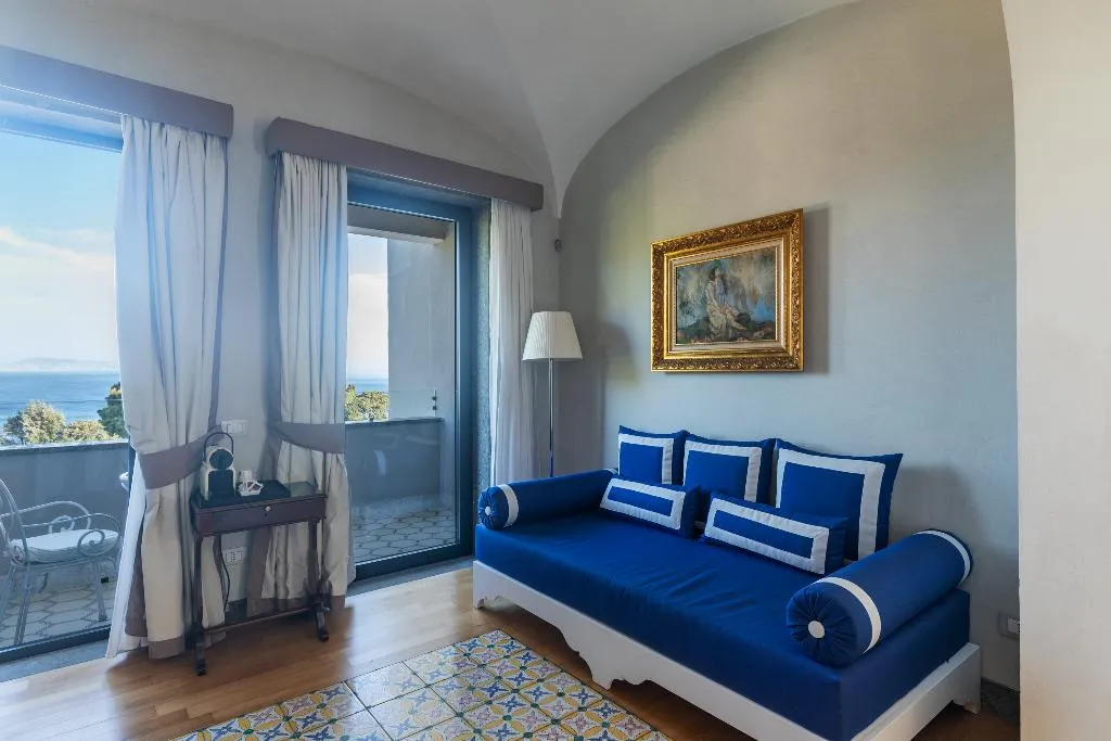 JUNIOR SUITE SEA VIEW Room, Grand Hotel Cocumella, Naples
