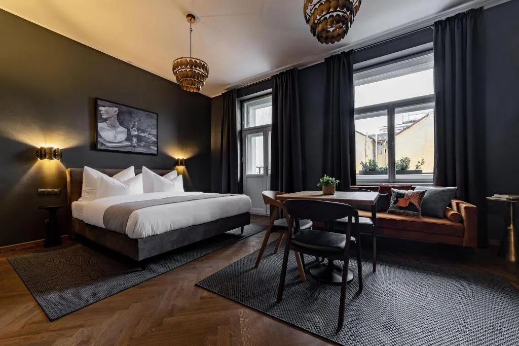 Room, The Viaduct - Suites & More, Prague