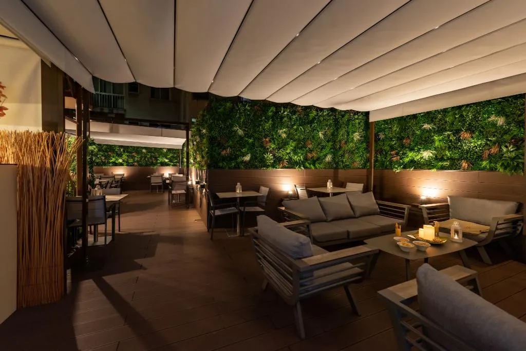 Terrace, Dinya Lisbon Hotel & Lounge Bar, Lisbon