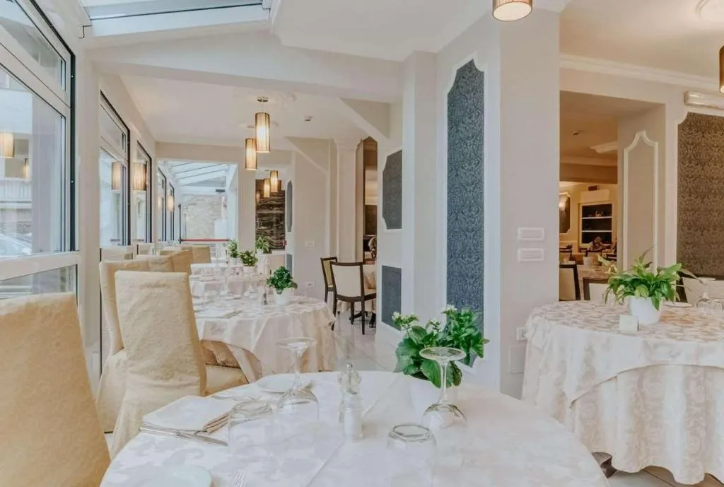 Restaurant, Flora Hotel, Milan