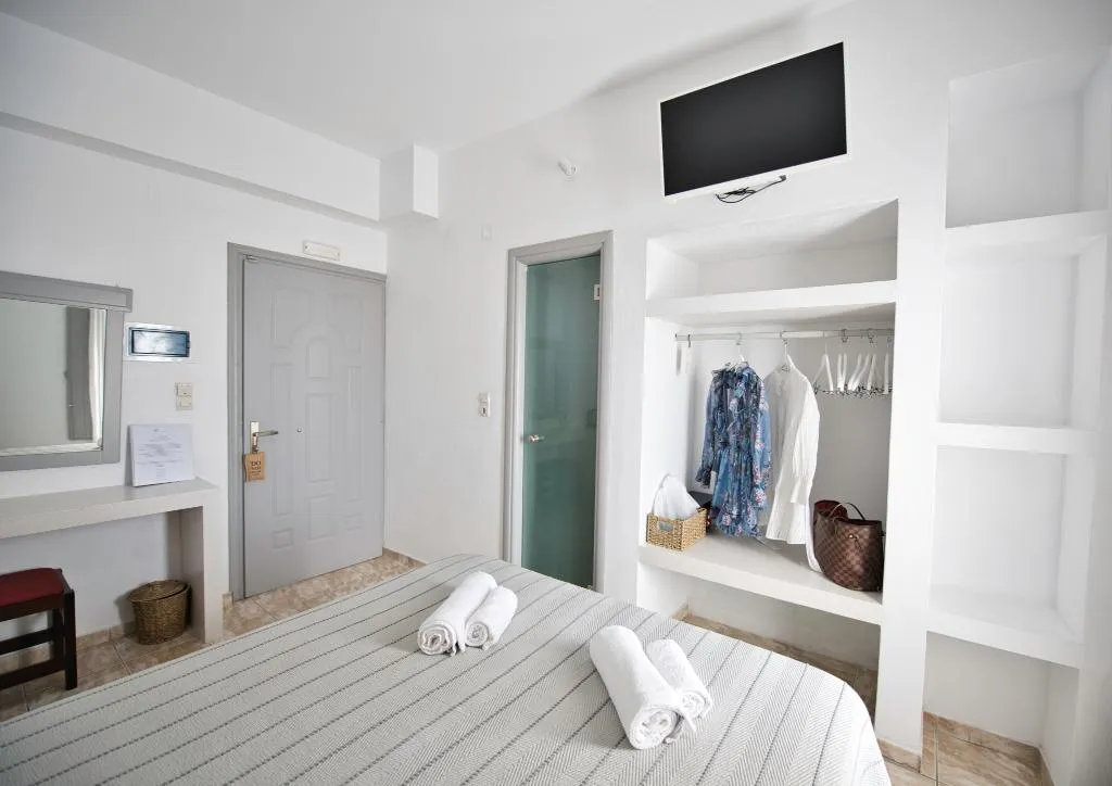 Double or Twin STANDARD Room, Anessis, Santorini