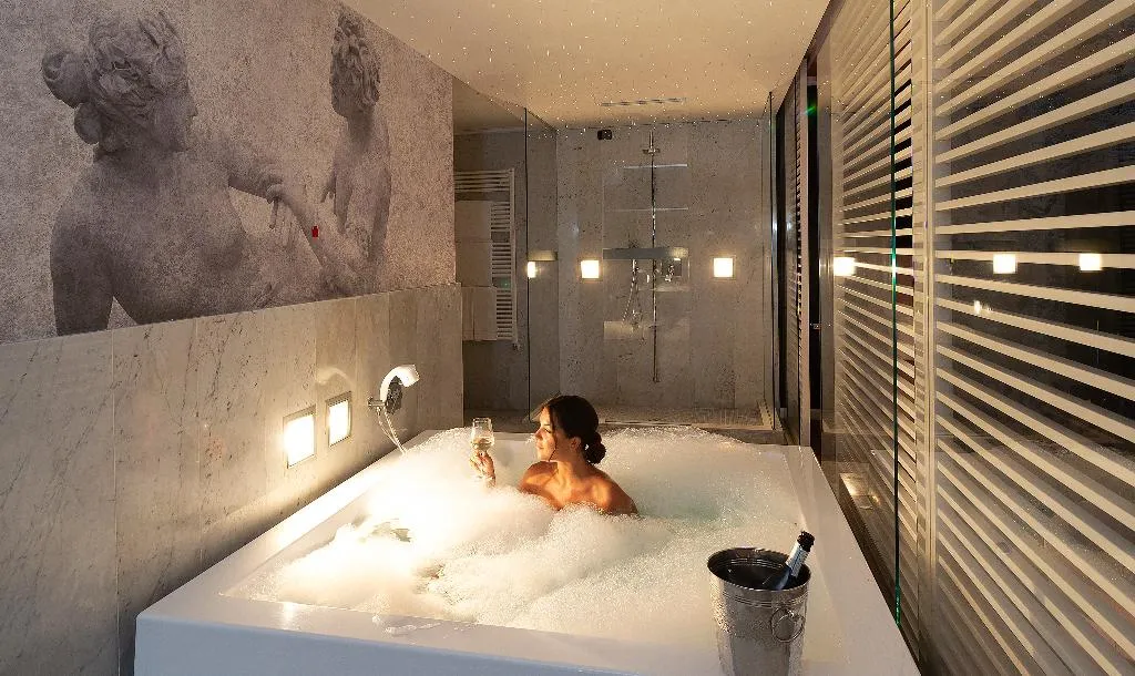 SUITE STANDARD Room, D120, Milan