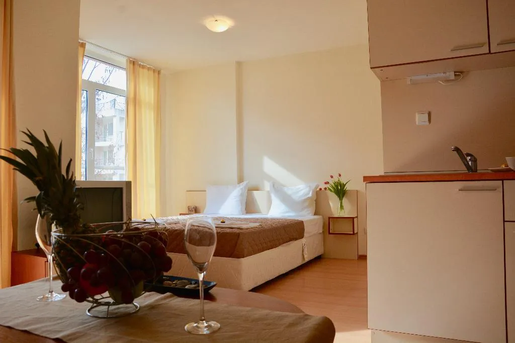STUDIO STANDARD Room, Rainbow 2 holiday complex, Bourgas