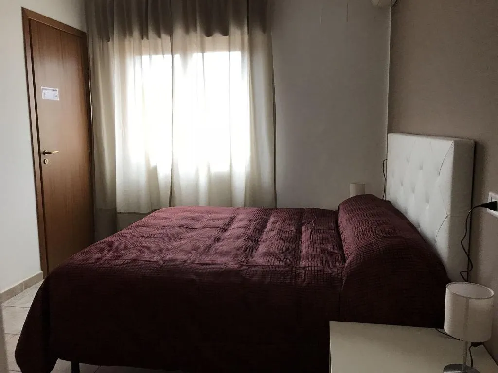 Room, Bed and Breakfast Triscele, Catania