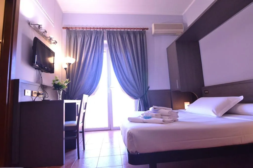 Room, Hotel Mirti, Rome