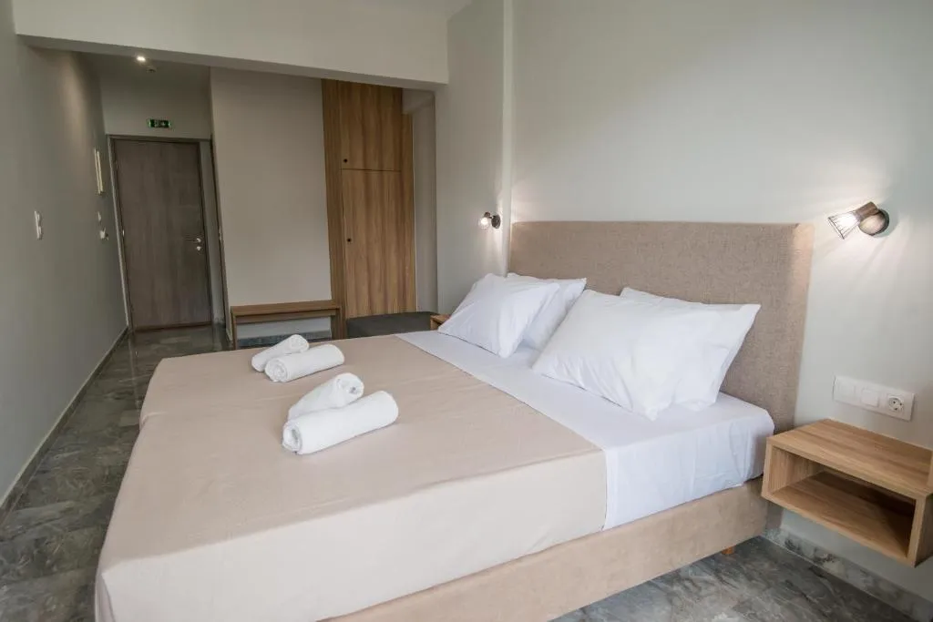 JUNIOR SUITE CITY VIEW Room, Birais Beach Studios, Crete