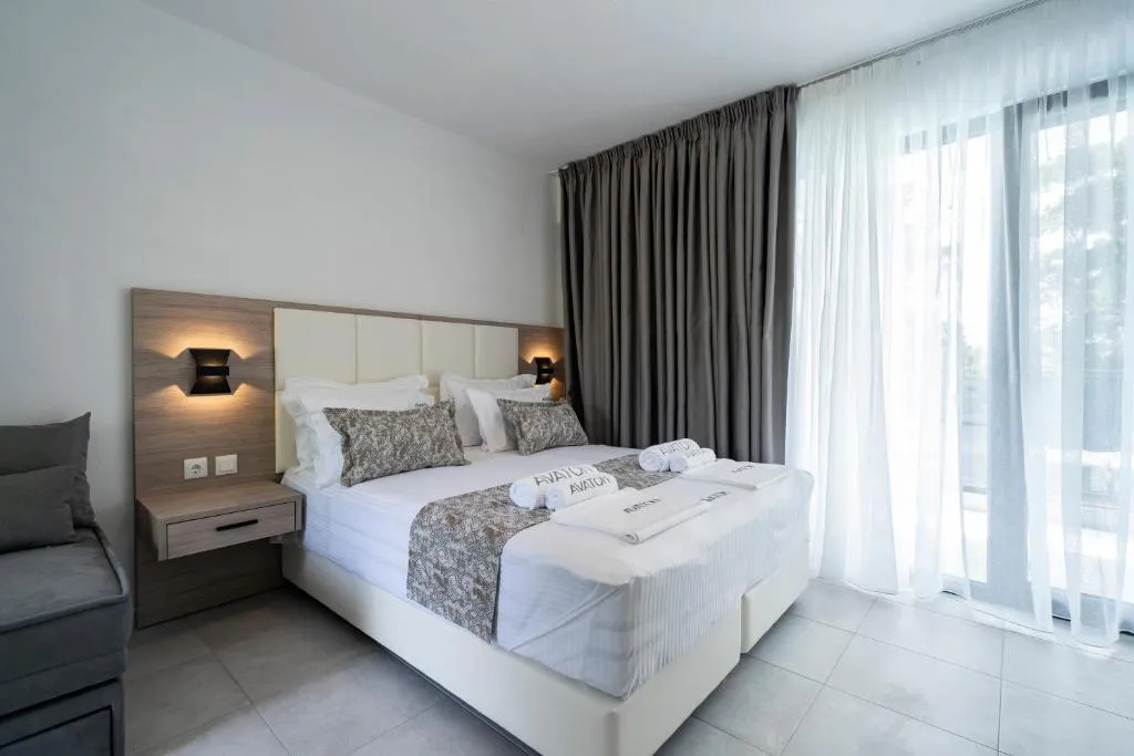 DOUBLE POOL VIEW Room, Avaton Luxury Resort  And Spa Access The Enigma, Thessaloniki