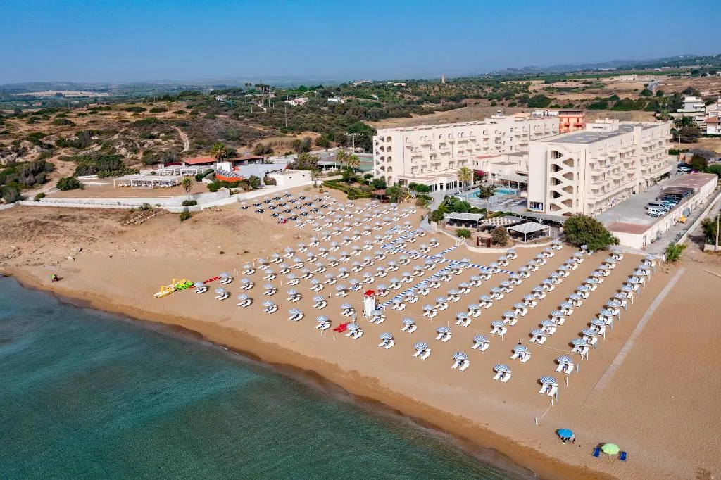 General view, Hotel Club Eloro, Catania