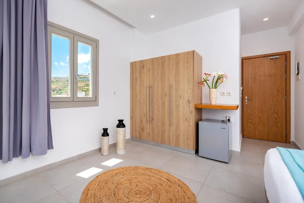 DOUBLE EXECUTIVE Room, Kalisperis, Santorini