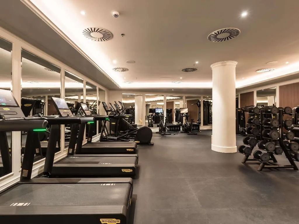 Sports and Entertainment, Sofitel Barcelona Skipper, Barcelona