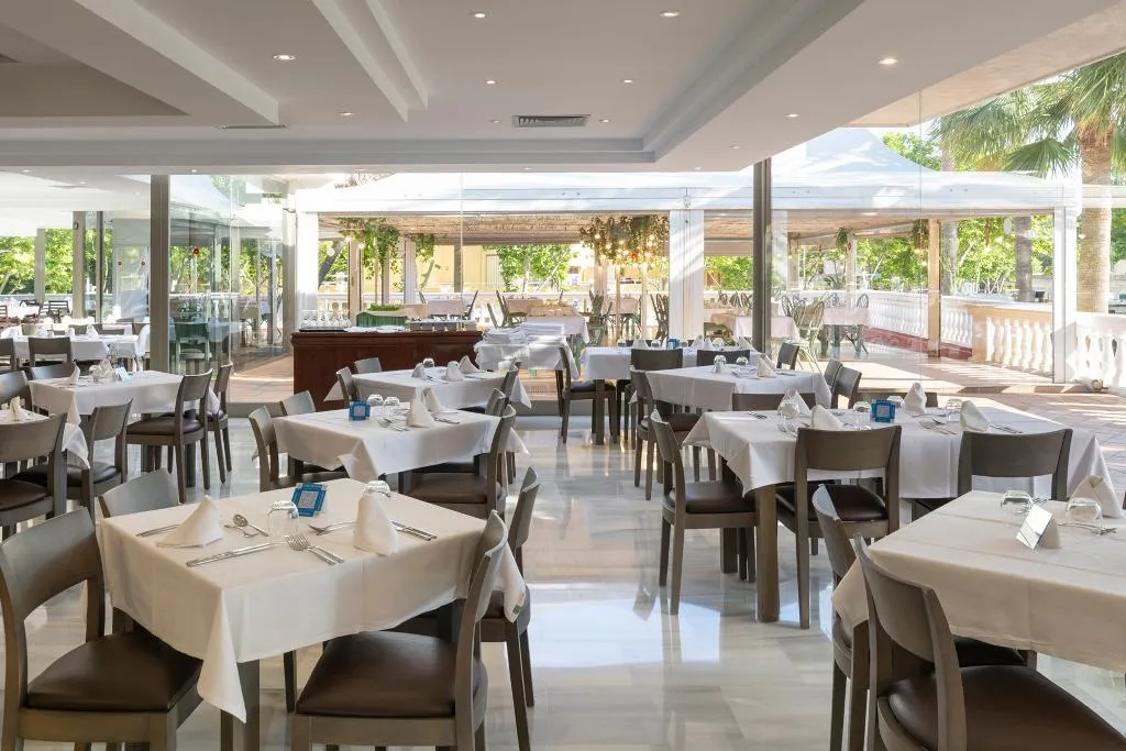 Restaurant, MAR HOTELS PAGUERA and SPA APARTMENTS, Majorca