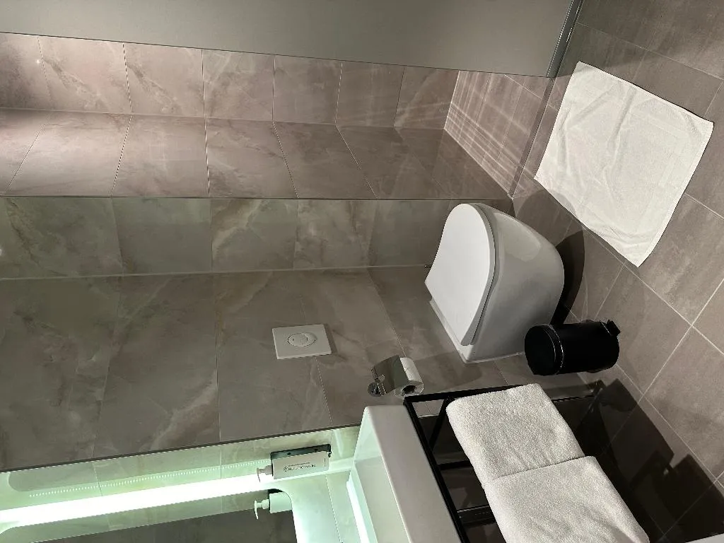 Room, OZO Hotels Antares Amsterdam Schiphol Airport, Amsterdam