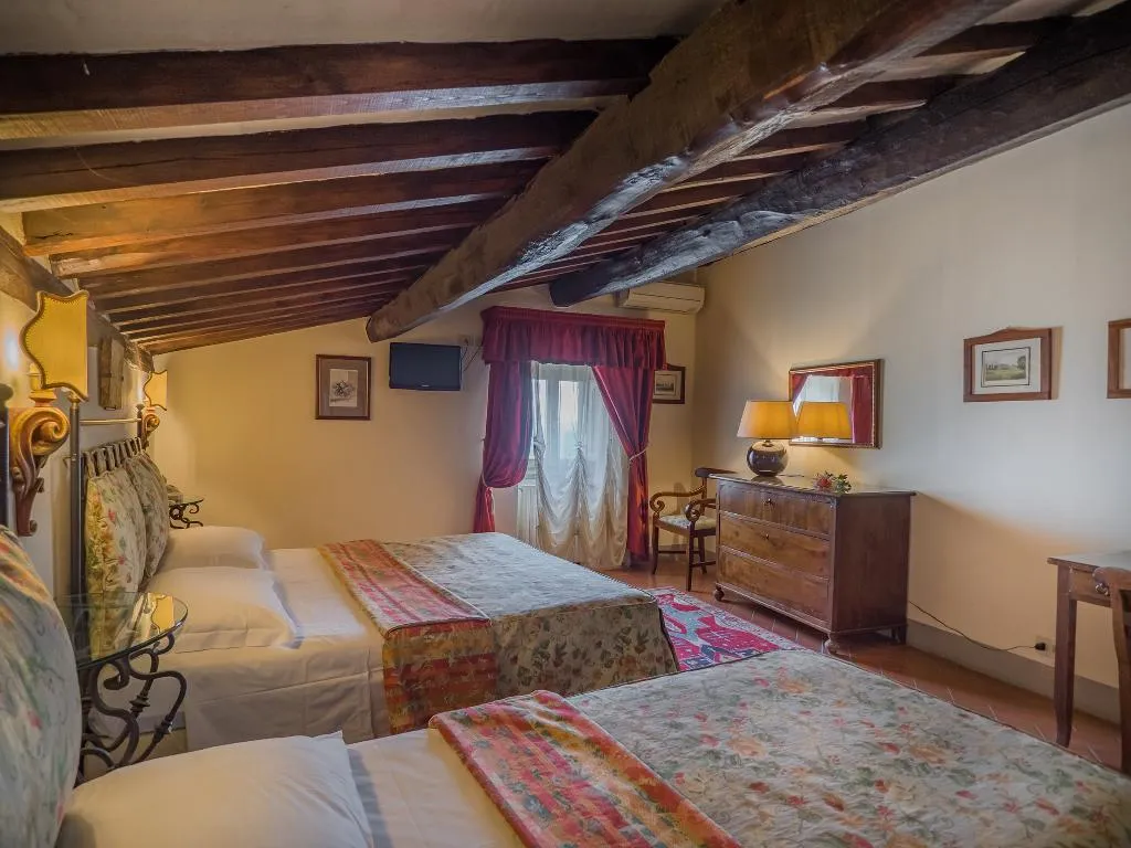 TRIPLE CLASSIC Room, San Michele, Perugia