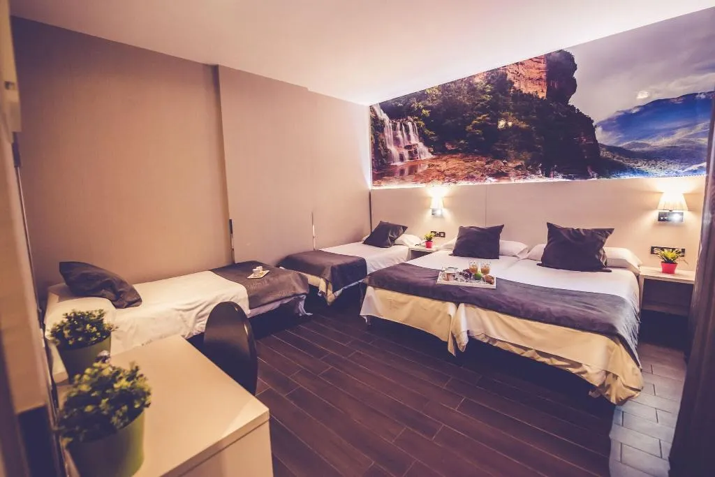 Room, Hostal Prado, Madrid