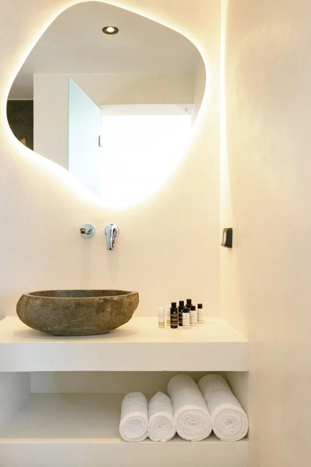 Room, Gazelle Living, Santorini