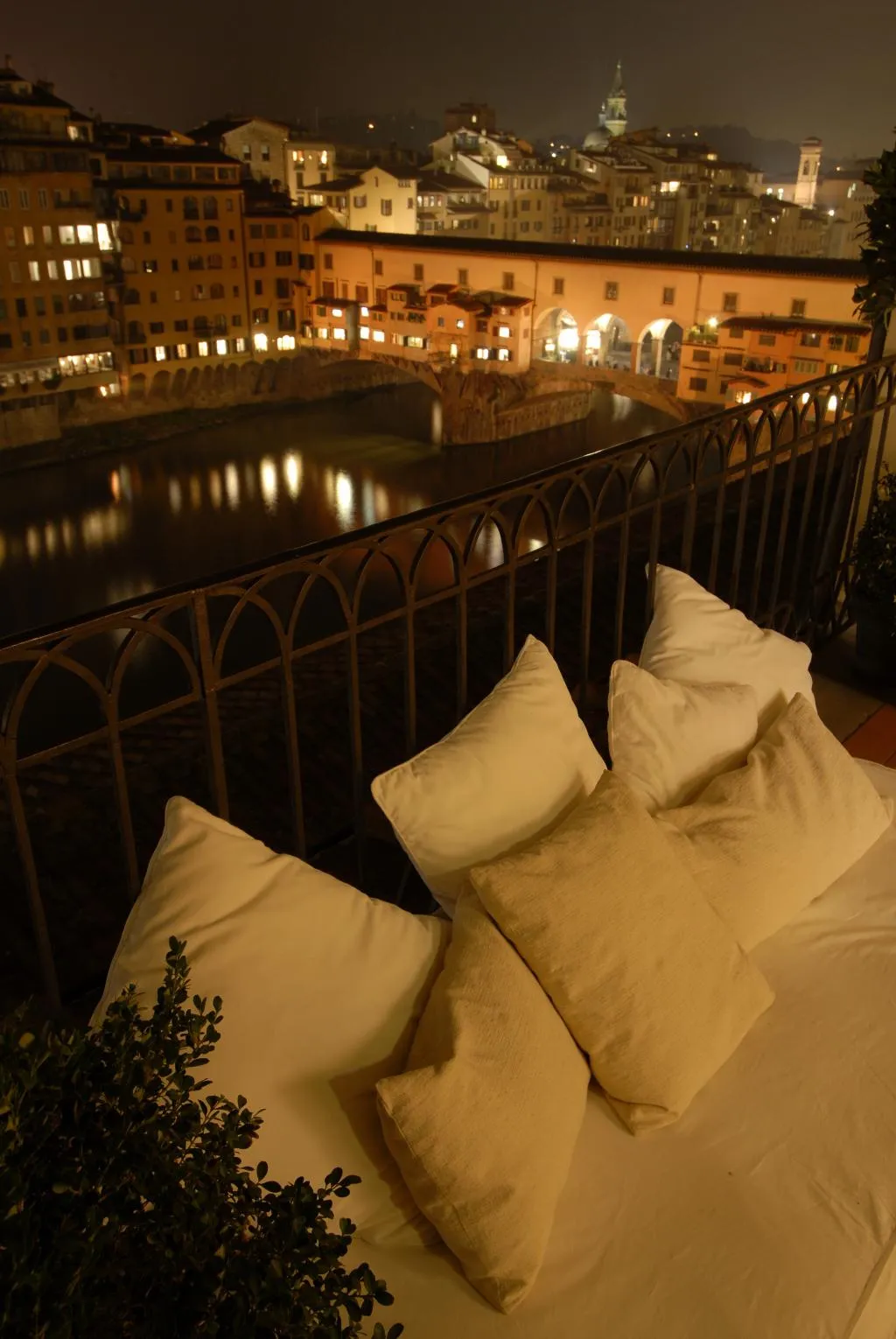 General view, Degli Orafi, Florence