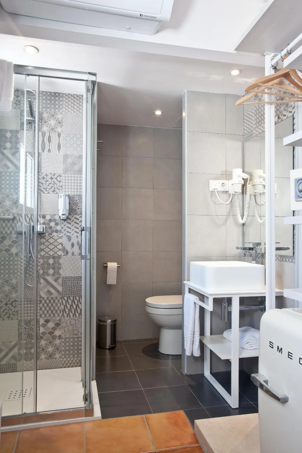 SINGLE PREMIUM Room, Ryans La Marina, Ibiza
