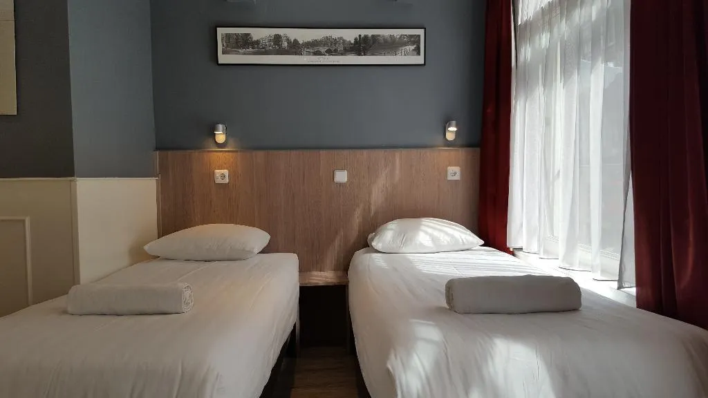 Double or Twin STANDARD Room, Hotel Old Quarter, Amsterdam