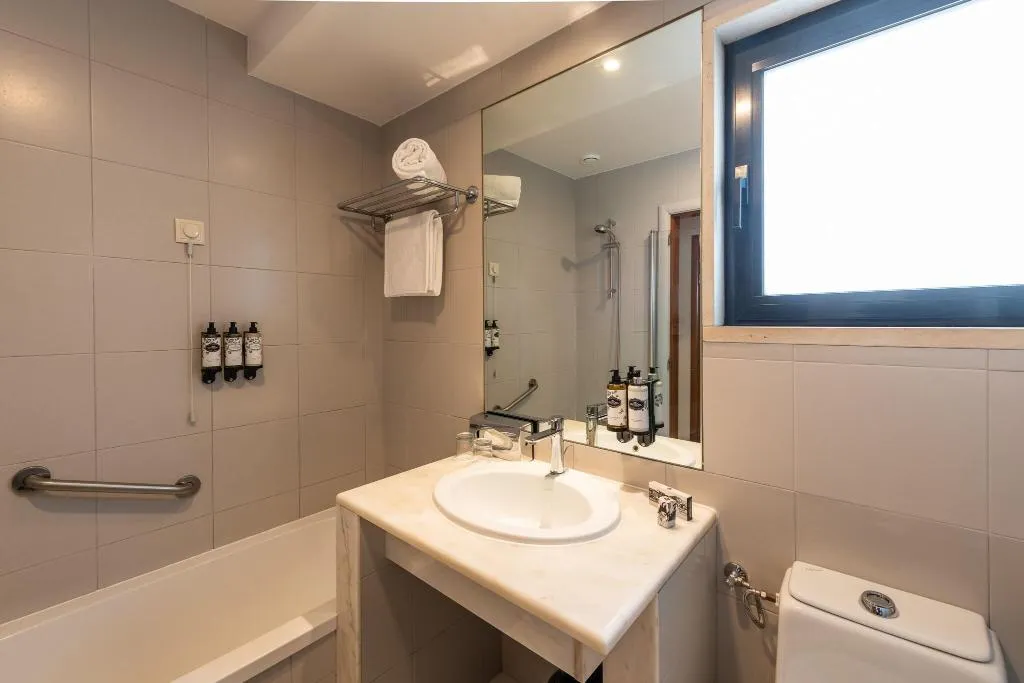 SUITE WITH DOUBLE BED Room, Mundial, Lisbon