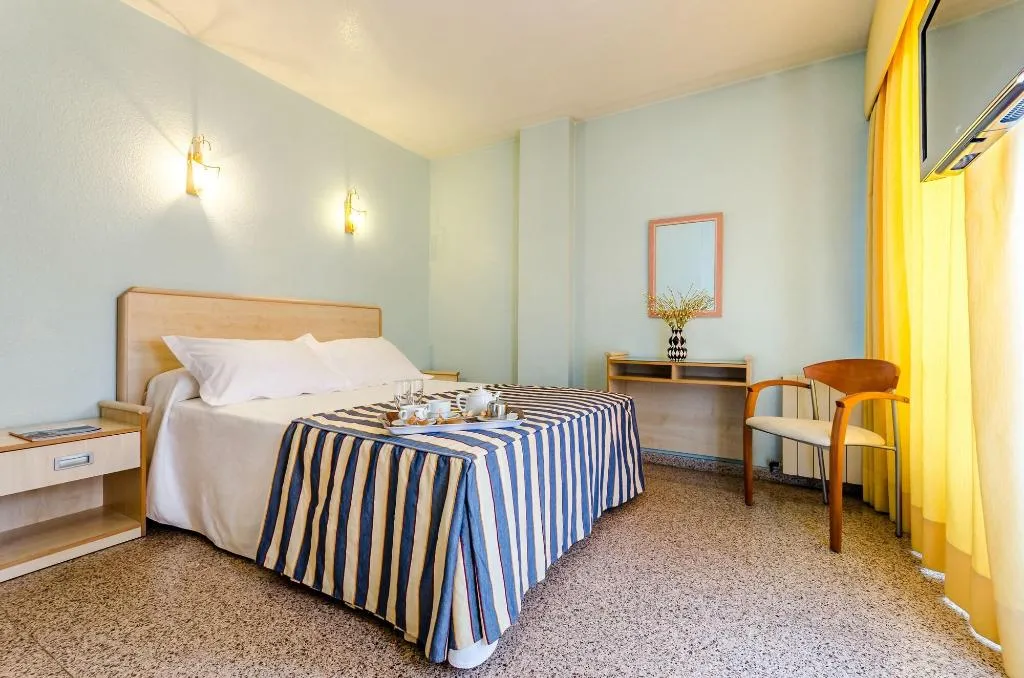 Room, Hotel Mediterraneo, Costa Blanca