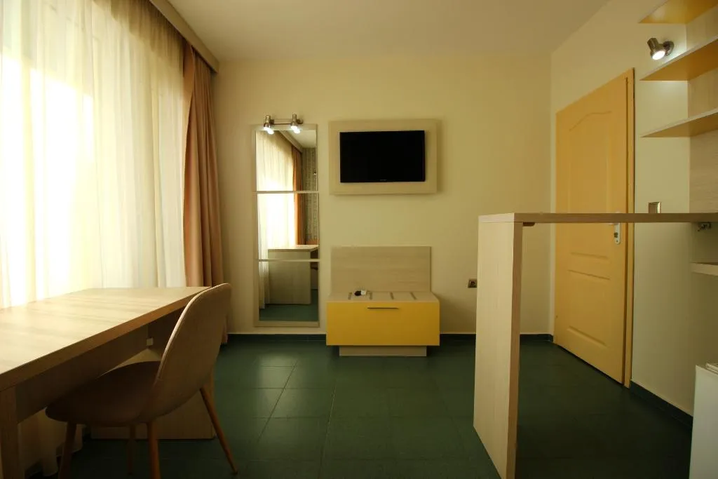 APARTMENT SEA VIEW ONE BEDROOM Room, Perla Apartments, Bourgas