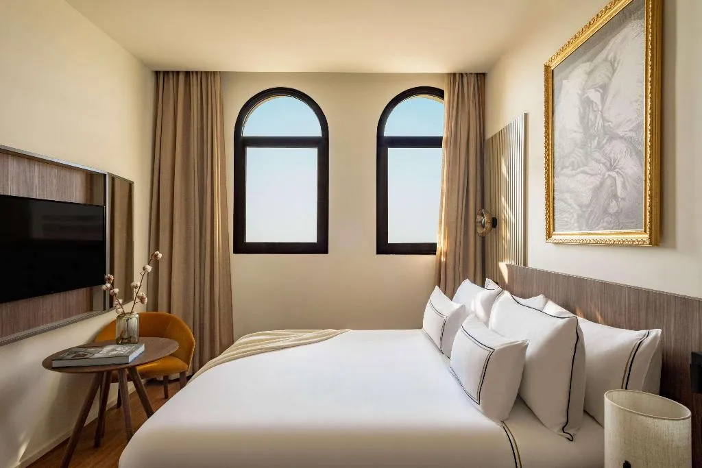 JUNIOR SUITE WITH TERRACE Room, Casa de las Artes, member of Melia Collection, Madrid