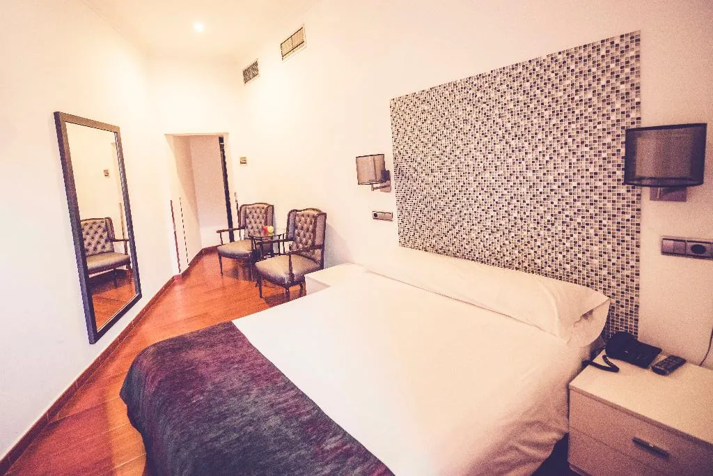 DOUBLE STANDARD Room, Hostal Sol Los Angeles, Madrid