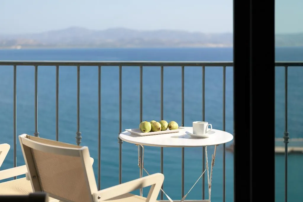 Room, Palazzo Greco, Crete