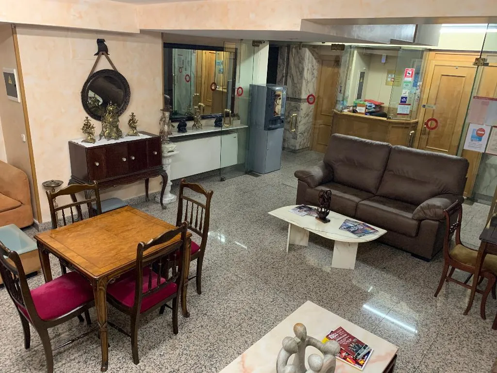Lobby, Hostal Juan XXIII, Madrid