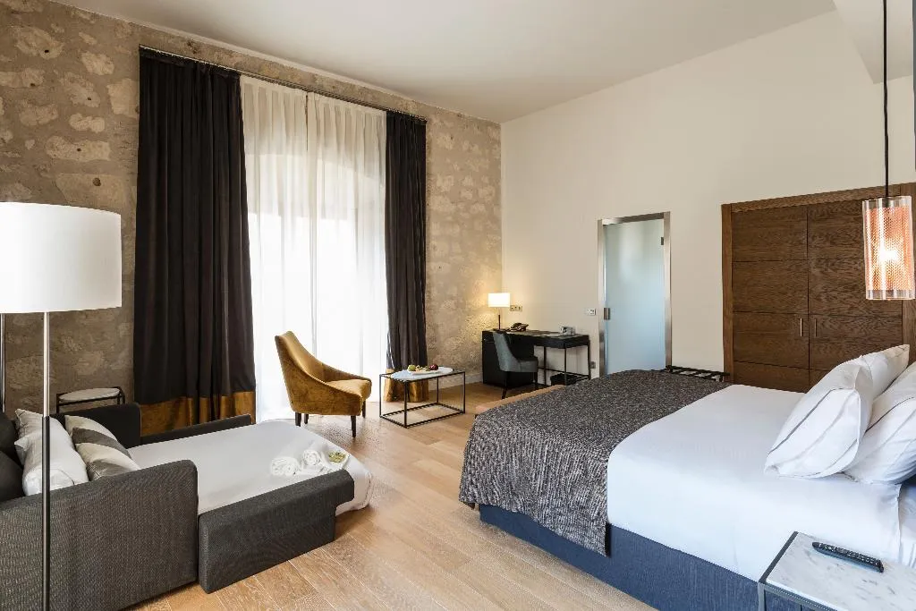 TRIPLE STANDARD Room, Áurea Convento Capuchinos by Eurostars Hotel, Madrid