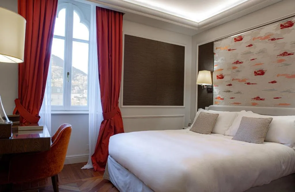 DOUBLE STANDARD Room, Palazzo Venezia, Milan