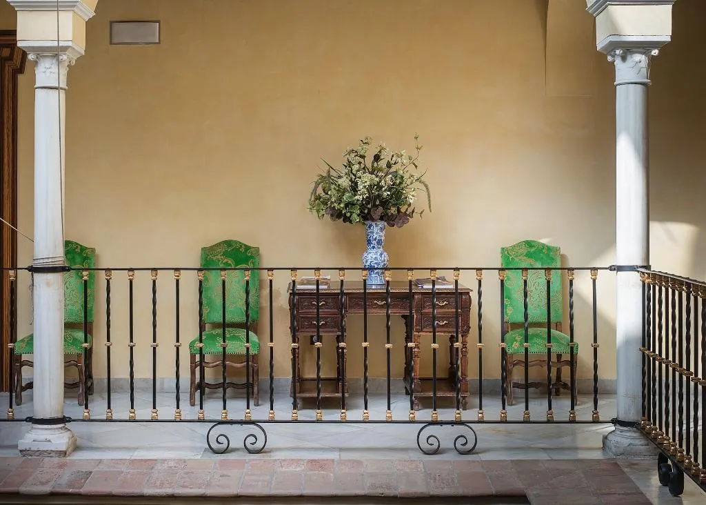 Lobby, Casas de la Juderia, Seville